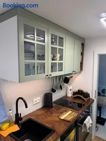 Fully Equipped Top Floor Apartment - Image 3