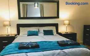 Marco Island -Very Spacious City Centre 1 Bedroom Apartment - Image 3