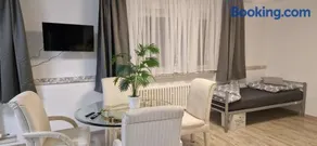 Big City Apartment Krefeld with Balcony - Image 1