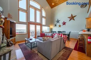 Overlook Mountain Villa 4B by Railey Vacations - Image 2