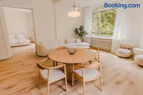 STAYLIGHT City Suite Philosophenviertel - stylish & central - Image 3