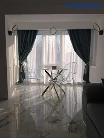 Luxury apartments - Image 1