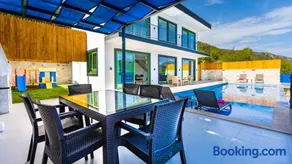 Sarıbelen 2 bedroom secluded villa with private pool hot tub - Image 2