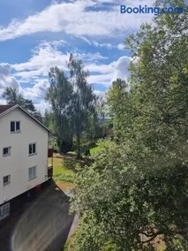 Apartment with some lake view - Image 4