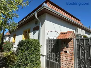 Sunny House One-room apartment - Image 3