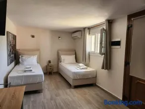 Venias Rooms - Image 3