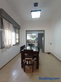 Casa a pocas cuadras del centro - Image 2