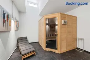 Villa Donau - Sauna & Whirlpool - Image 3