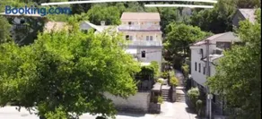 Apartment on the shore of the bay of Kotor with free Wi-Fi - Image 4