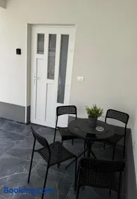 Apartment Zart 1 - Image 1