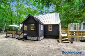 Relaxing A-Frame with Hot Tub and Lake Access - Image 5