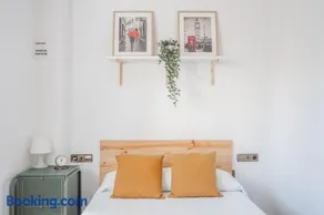Marina Beach House with Private Terrace - Image 3