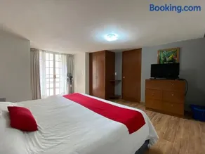 Grupo Kings Suites - Bosques de Duraznos 78 - Image 2
