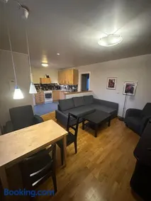 Central accommodation - Image 1