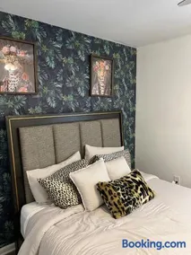 Philly Content House - Image 2