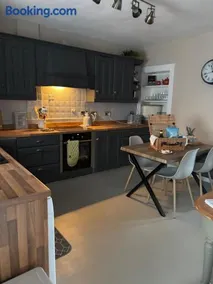 Pemberton cottage - Image 1
