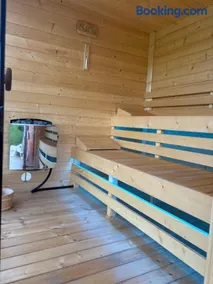 Alpin Chalet - Image 2
