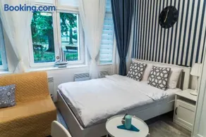 Marina House Apartments - Image 1