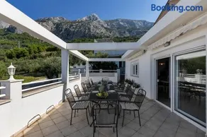 Villa Ozzi with 9 bedrooms & private Pool - Image 3