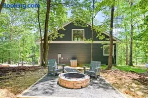 Brand New Luxury Cabin Full of Amenities - Image 2
