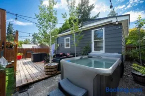 Pengs Place - Image 2