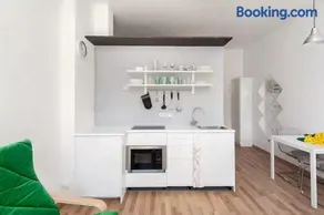 LOVELY Prague Apartment - Image 2