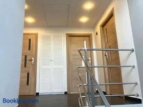 Tymi3 Dom na wzgórzu przy stoku - Image 3