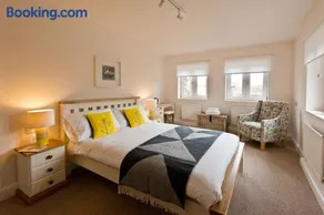 Swarthmoor Hall - Image 4