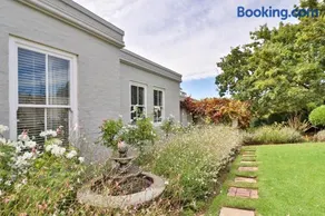 Three Oaks - Image 5