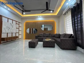 Trident Homes Luxury 2BHK,Family,Couple Friendly - Image 1
