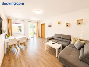 Urlaubsmagie Ferienwohnung Wiesengrün - direkt am Wanderweg - für 6P - W6 - Image 1