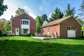 Beautiful fully-furnished Colonial in Millersville - Image 2