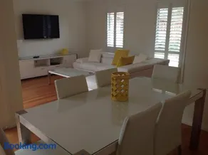 Race Course Apartments - Image 4