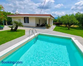 VILLA LA BOUGANVILLEA - Countryside Villa with Private Pool, Surrounded by Nature in VELLETRI - LAZIO - Image 1