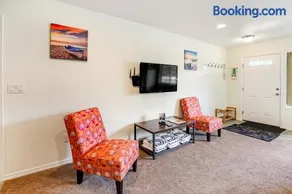 RJD Beachside Vacation Home B - Image 3