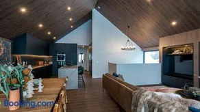 Peak Chalet - Image 4