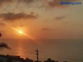 Jackie's s Ocean View - Image 2