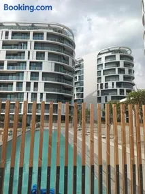 Ellipse Apartment, Lush Hideaway - Image 5