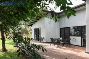 Feather & Nest - Private Farm Stay King Beds & Tennis Court - Image 4