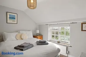Homely Cottage & Garden nr Praa Sands & Marazion - Image 3