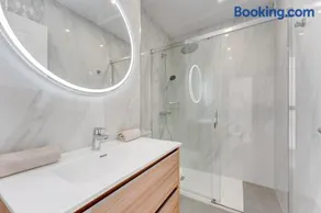 LosCristianos Luxury AirCon Sunny Aptm Sea View - Image 2