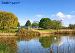 3 værelses bolig i Faringdon - Image 1
