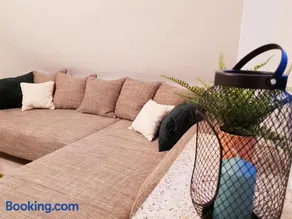 25mn to HH-2BR Kitchen&Netflix - Image 1