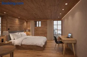 Le Rucher - Hotel Le Central & Chalets - Image 2
