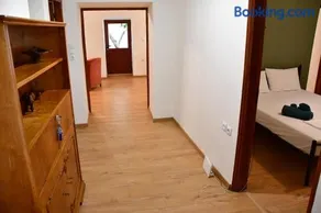 Αρχοντικό σπίτι στην Αίγινα - Image 3