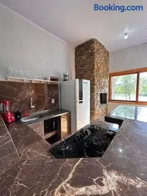 Casa na beira do rio com Lareira - Image 4