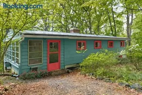 Harpers Ferry Cottage Hot Tub, WiFi, Dog-Friendly - Image 4