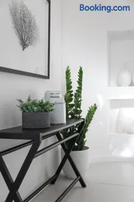 Hastings Park: Elegant Noosa Gem by the Beach - Image 4