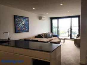 MIRAMAR APARTMENTS 2 Bedroom Apartment with Bay Views on the Geelong Waterfront - 0504 - Image 5