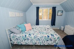 Sebago Lake Family Escape - sandy beach - swim - hike - ski - Image 5